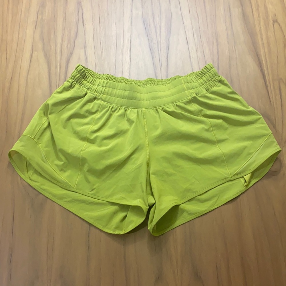 Lululemon Hotty Hot short